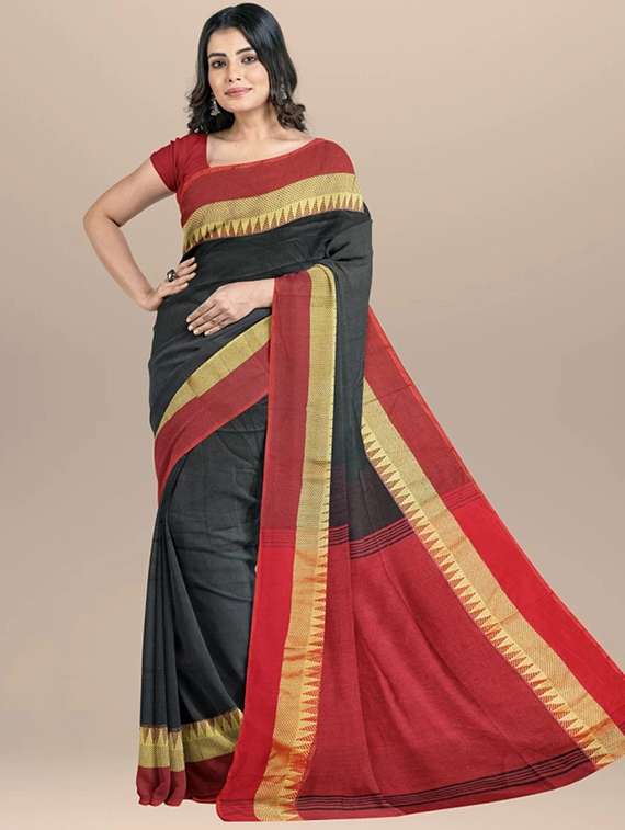 women solid with bordered handloom saree with blouse