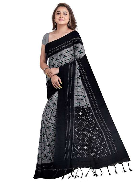 women self design handloom saree with blouse