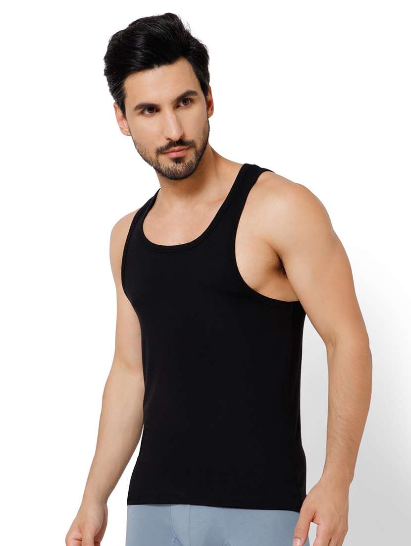 men solid scoop neck vest - 22081984 - Zoom Image - 0