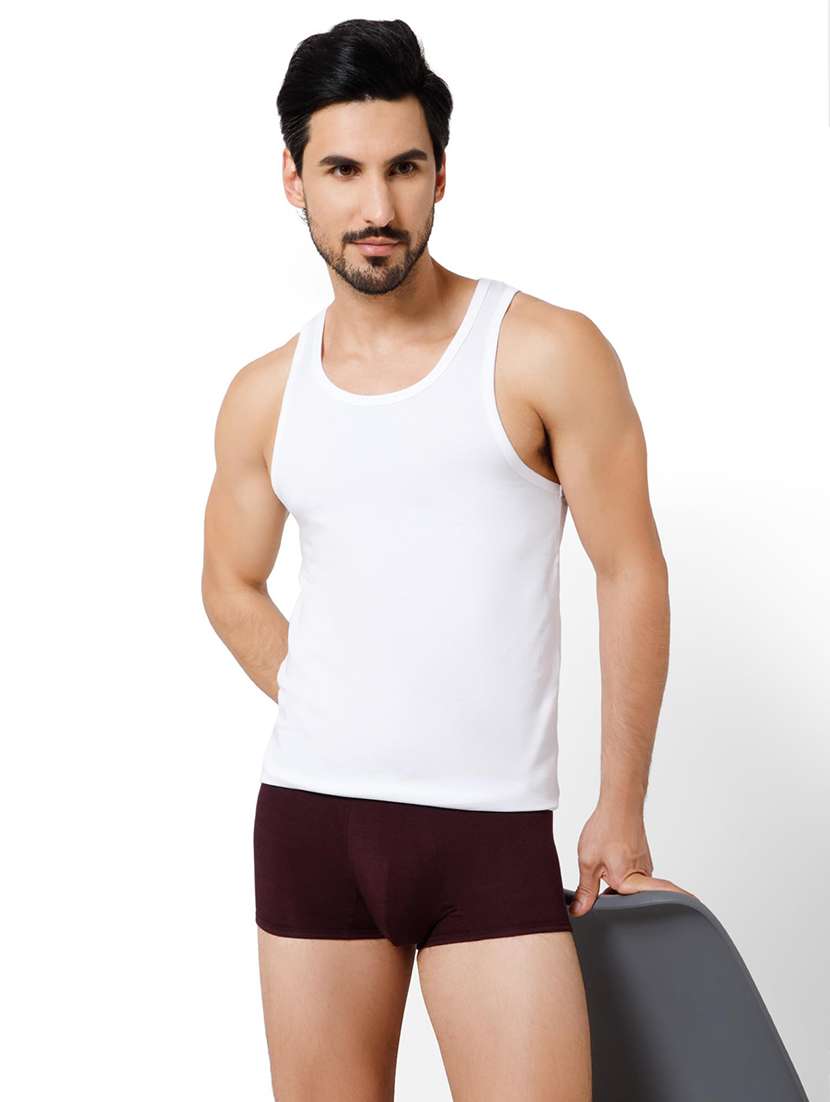 men solid scoop neck vest - 22081986 - Zoom Image - 0