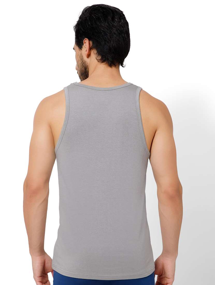 men solid scoop neck vest - 22081987 - Standard Image - 3
