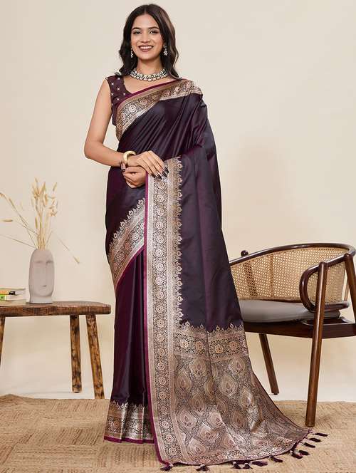 women solid with bordered saree with blouse - 22082195 -  Standard Image - 0