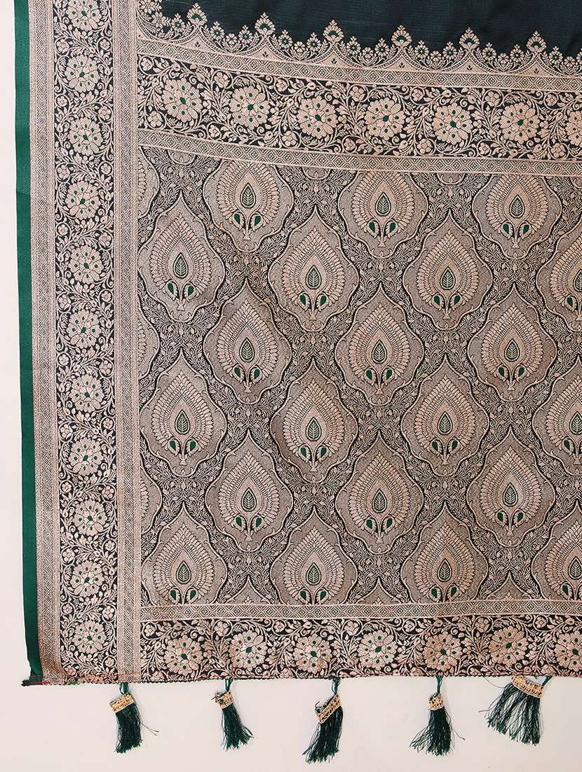 women solid with bordered saree with blouse - 22082197 - Standard Image - 5