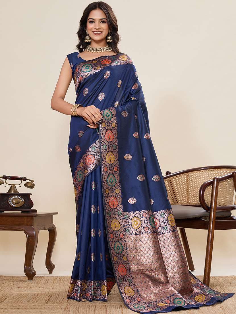 women self design banarasi saree with blouse