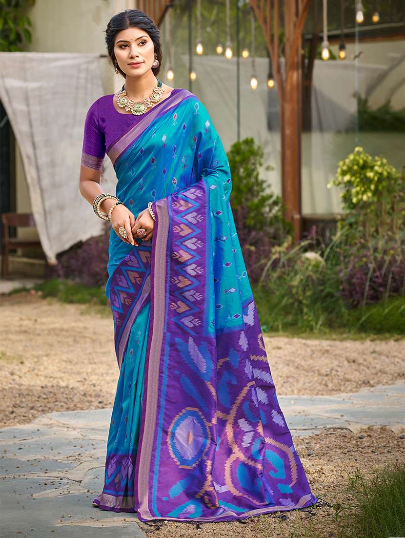 women self design kanjivaram saree with blouse - 22082359 -  Zoom Image - 0