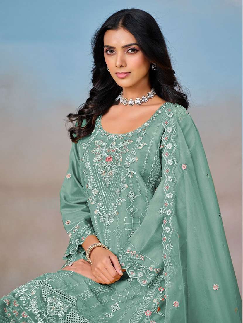 women embroidered long sleeve kurta pant with dupatta set - 22082505 - Standard Image - 3