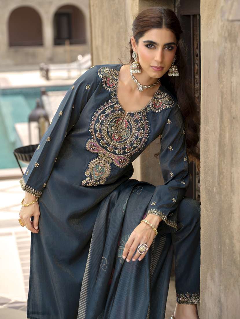 women embroidered long sleeve kurta pant with dupatta set - 22082545 - Standard Image - 5