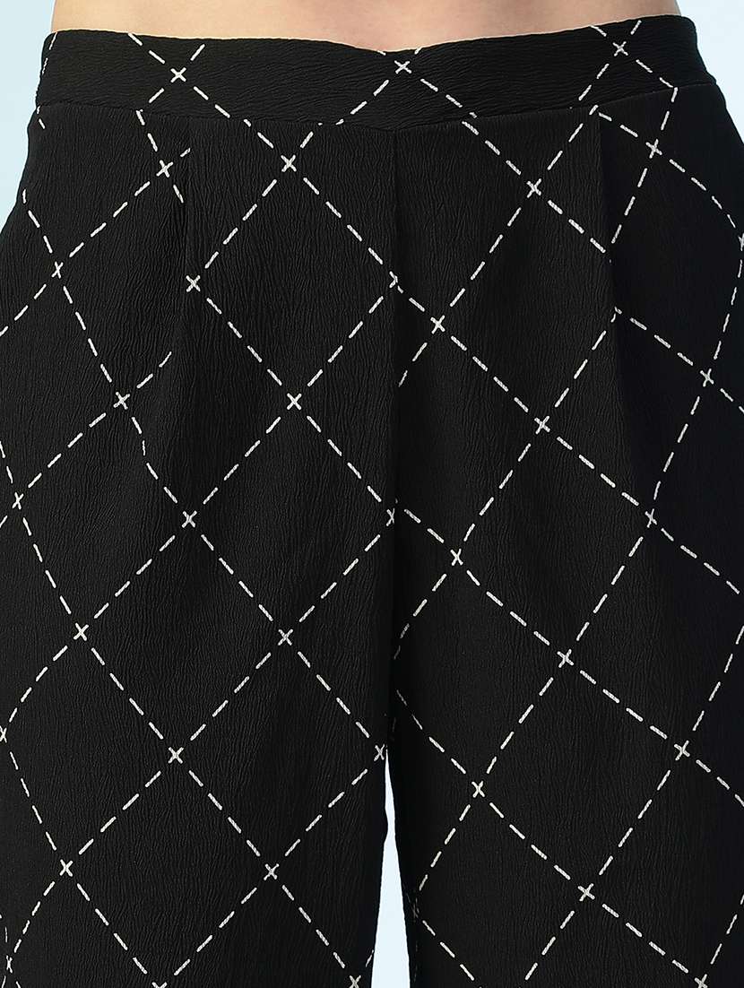 women printed high rise straight trouser - 22082564 - Standard Image - 5