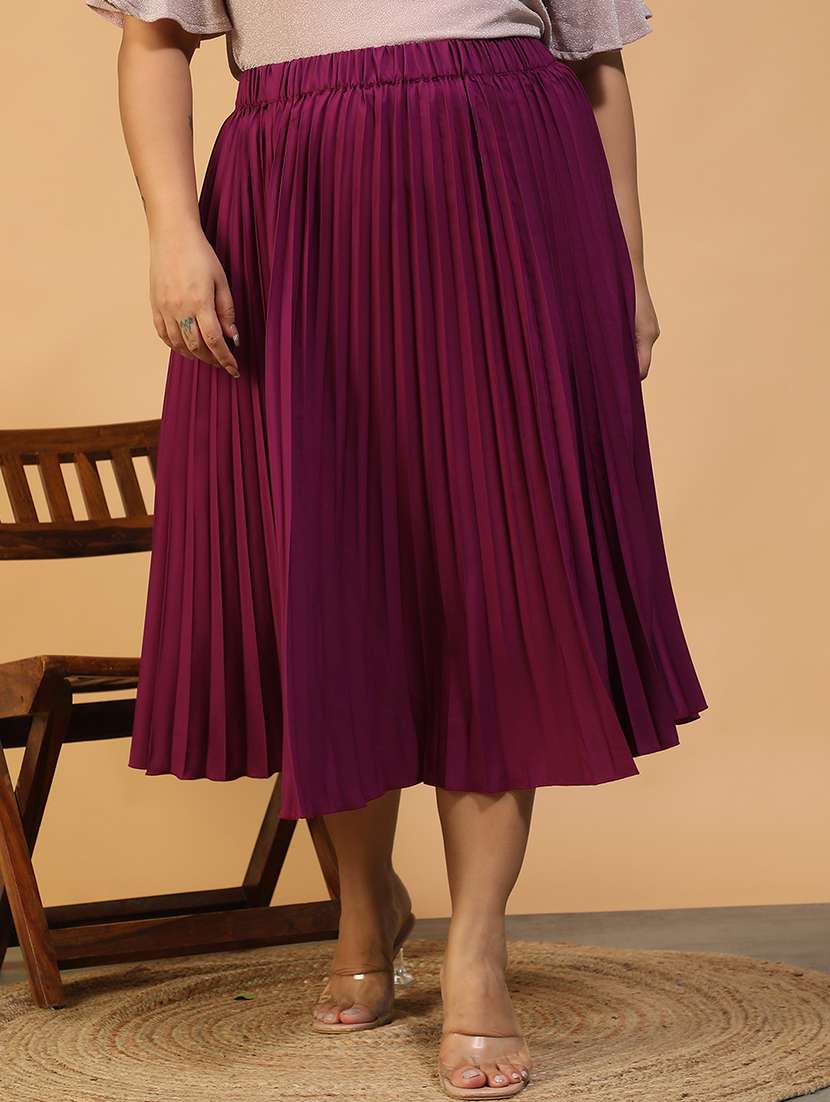 women plus size solid mid rise skirt