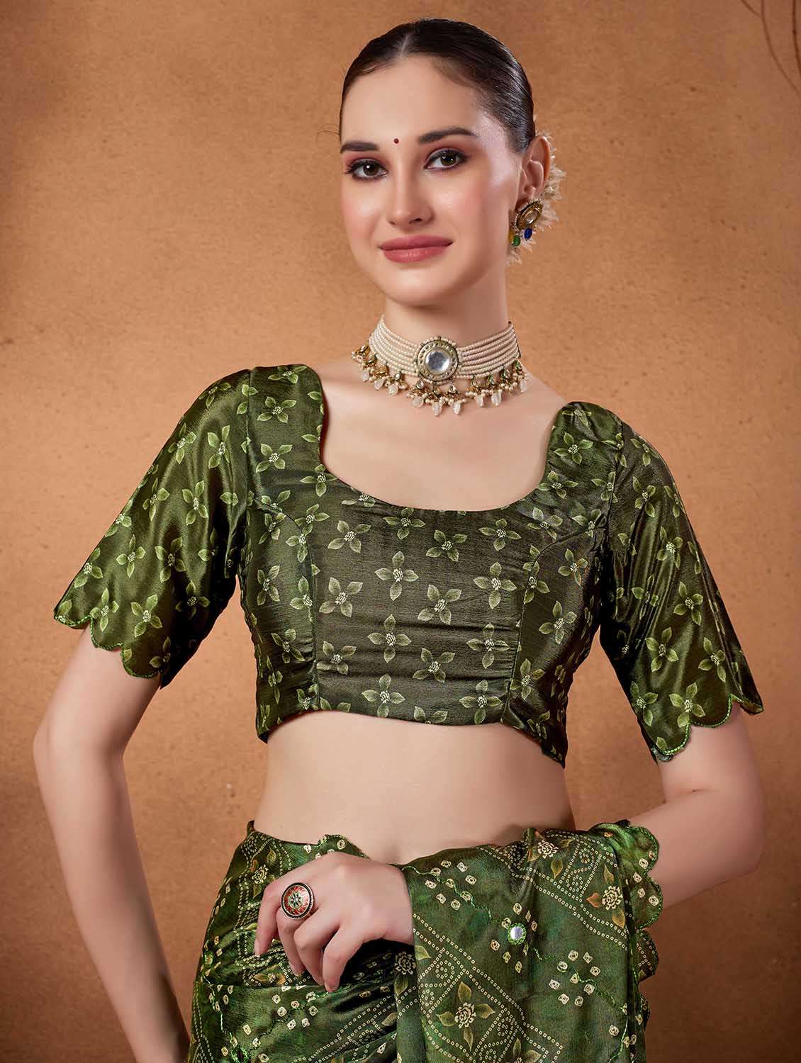 women printed casual wear saree with blouse - 22083001 - Standard Image - 3