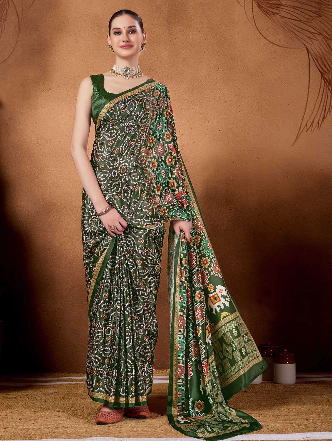 women printed casual wear saree with blouse - 22083003 -  Zoom Image - 0