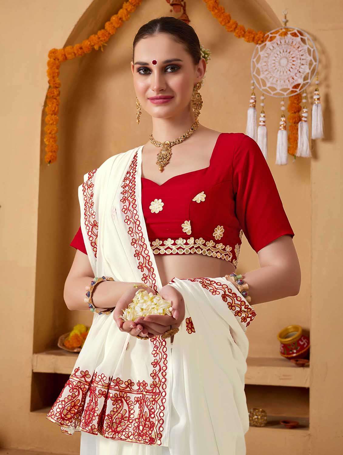 women solid with work embroidered saree with blouse - 22083011 -  Standard Image - 3