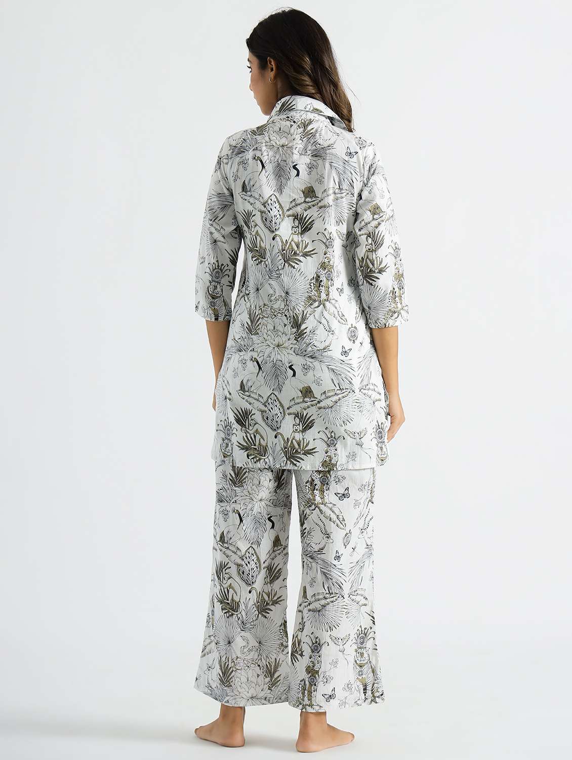 women three quarter sleeve regular fit ethnic co-ord set - 22083134 -  Standard Image - 3