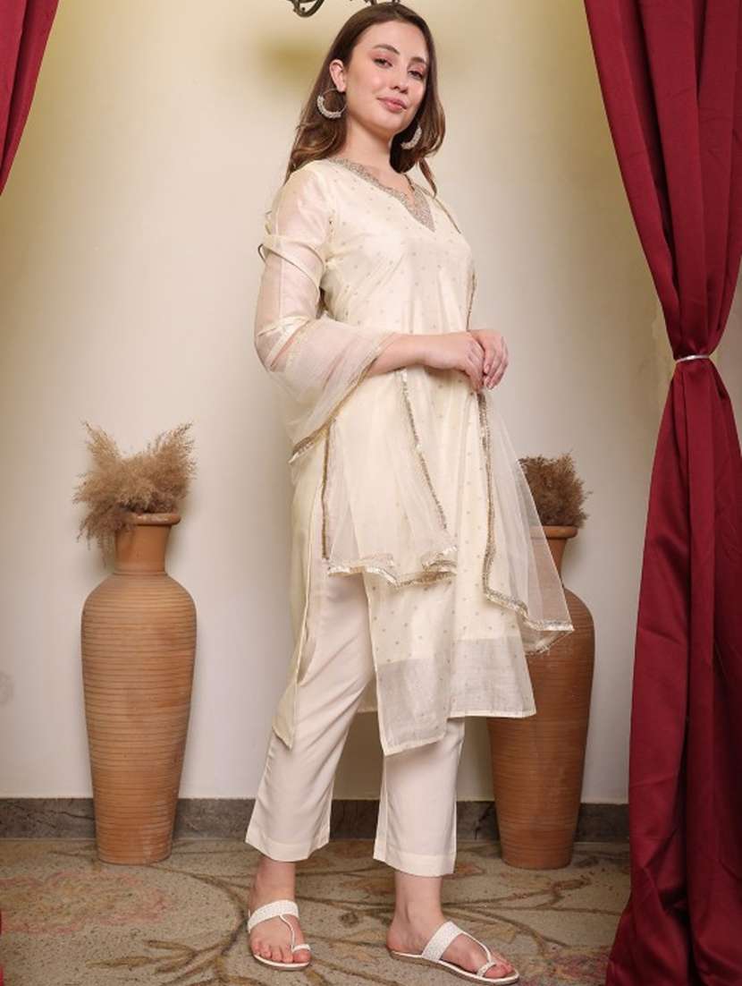 women embroidered three quarter sleeve kurta pant with dupatta set - 22083227 - Standard Image - 3