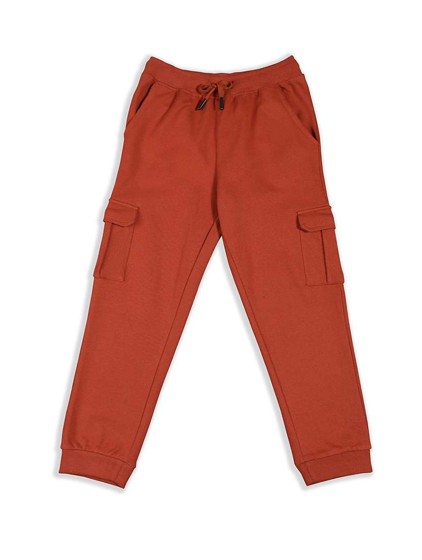 boys solid mid rise regular fit jogger