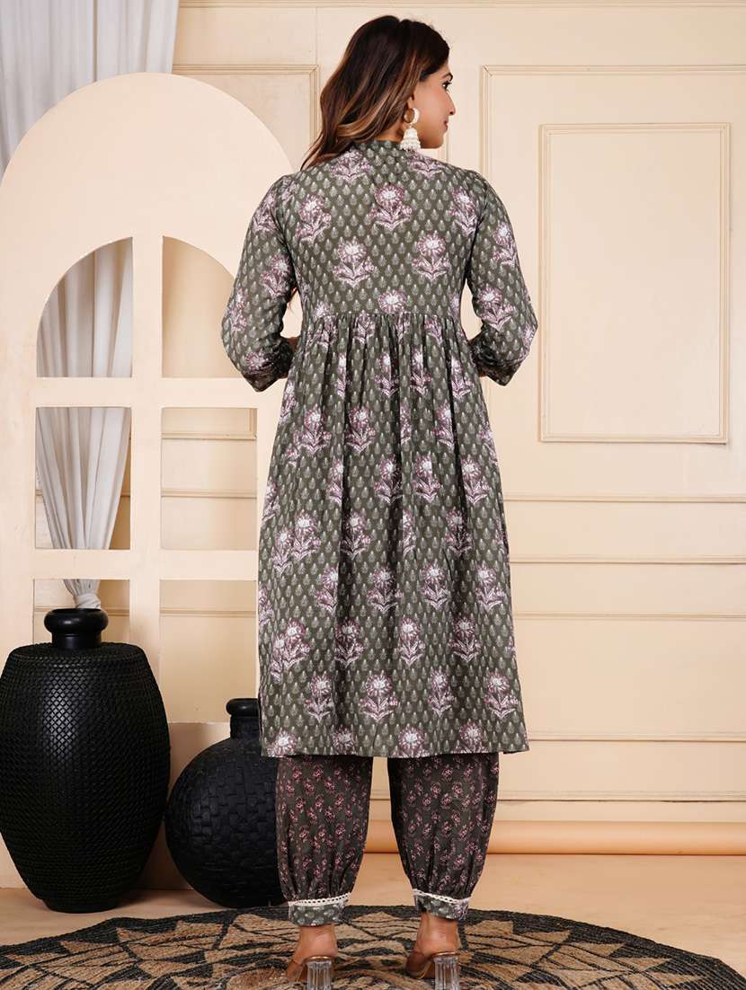women three quarter sleeve kurta salwar with dupatta set - 22083308 - Standard Image - 3