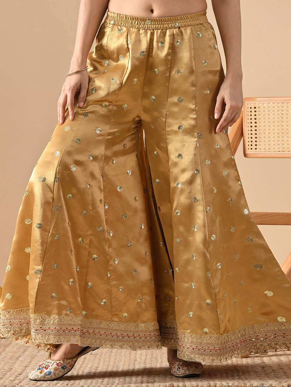 women embroidered three quarter sleeve kurta sharara with dupatta set - 22083310 -  Standard Image - 5