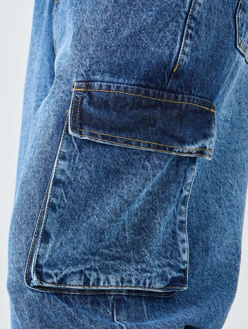 men solid mid rise loose fit cargo - 22083325 -  Standard Image - 3