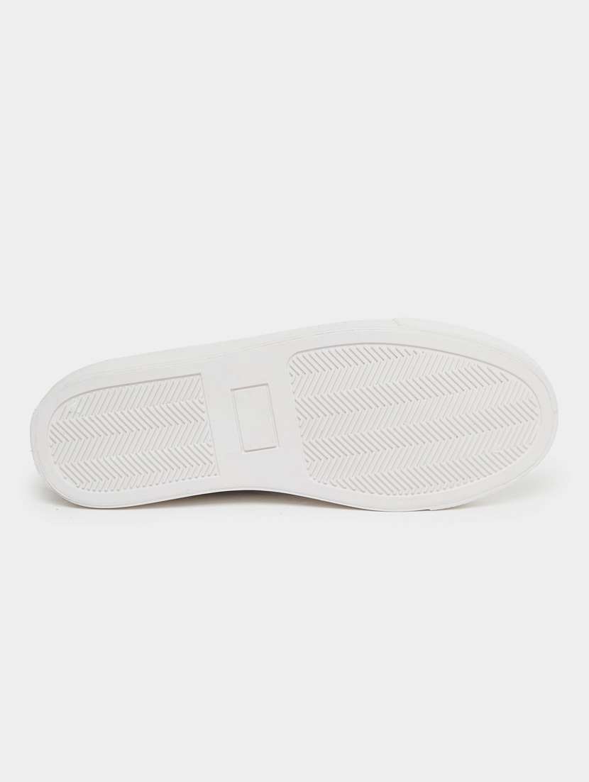 men solid slip on casual shoe - 22083439 - Standard Image - 5