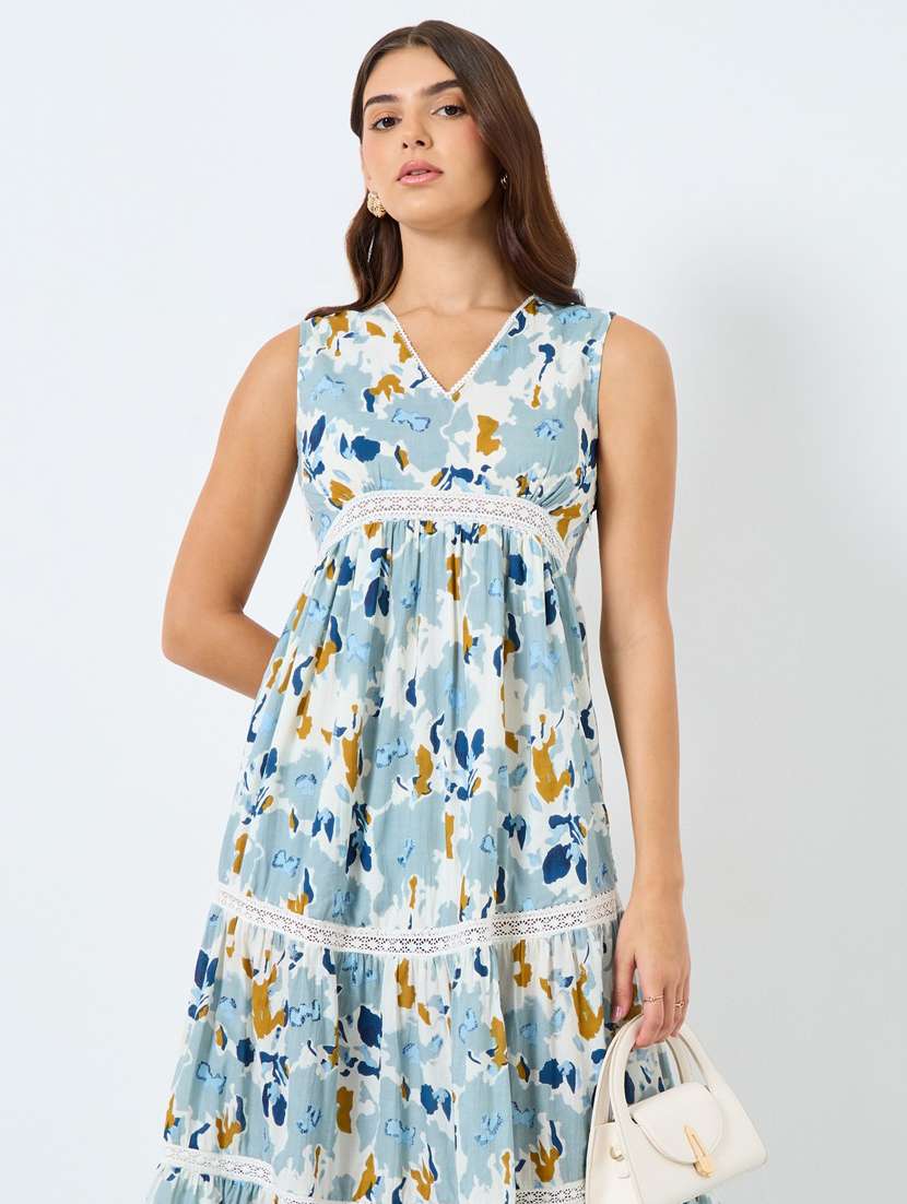 women printed sleeveless  tiered dress - 22083516 -  Standard Image - 3