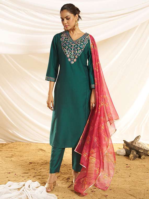 women embroidered three quarter sleeve kurta pant with dupatta set - 22083639 - Standard Image - 3
