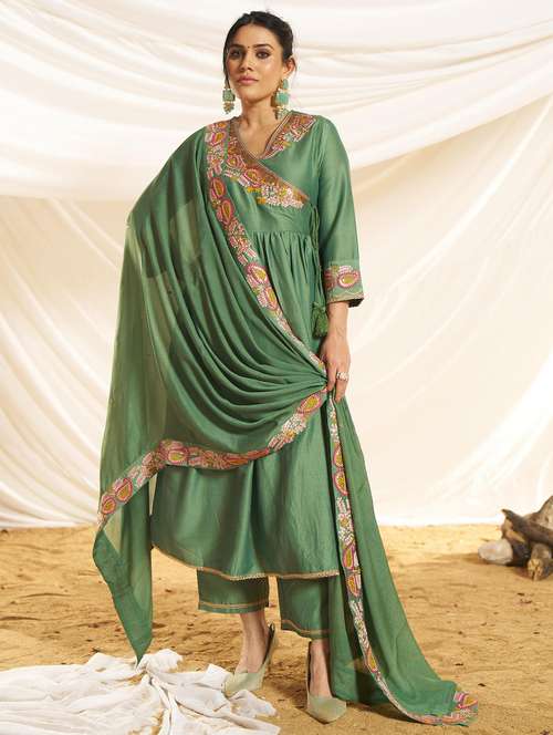 women embroidered three quarter sleeve kurta pant with dupatta set - 22083647 -  Standard Image - 0