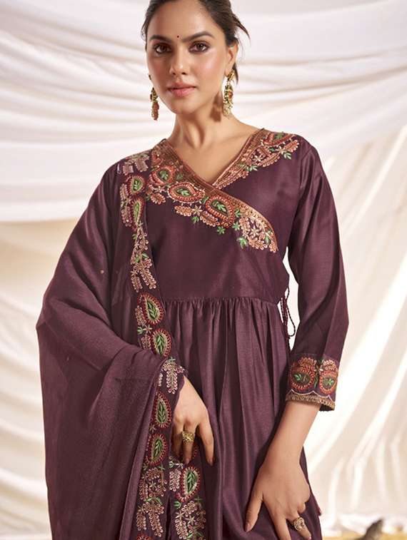 women embroidered three quarter sleeve kurta pant with dupatta set - 22083648 -  Standard Image - 5