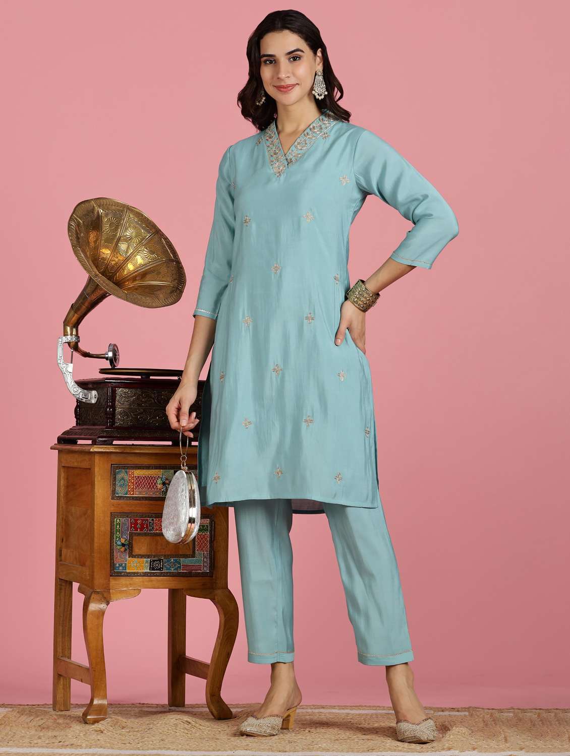 women embroidered three quarter sleeve kurta pant set