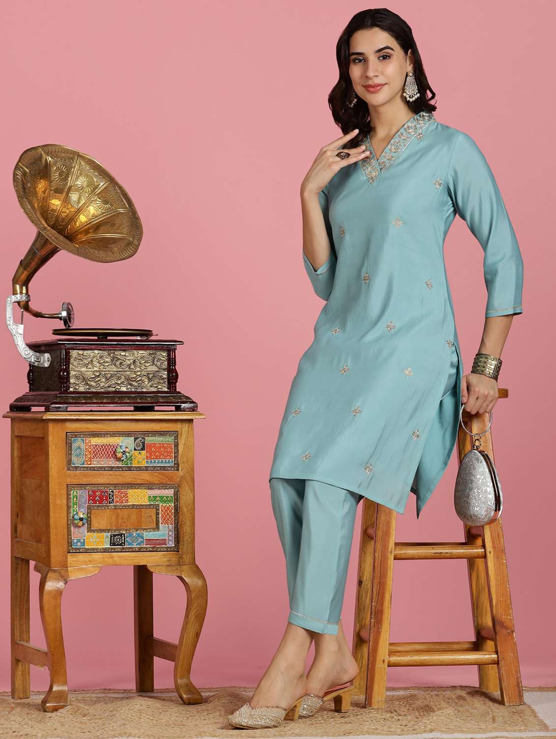 women embroidered three quarter sleeve kurta pant set - 22083650 -  Standard Image - 3