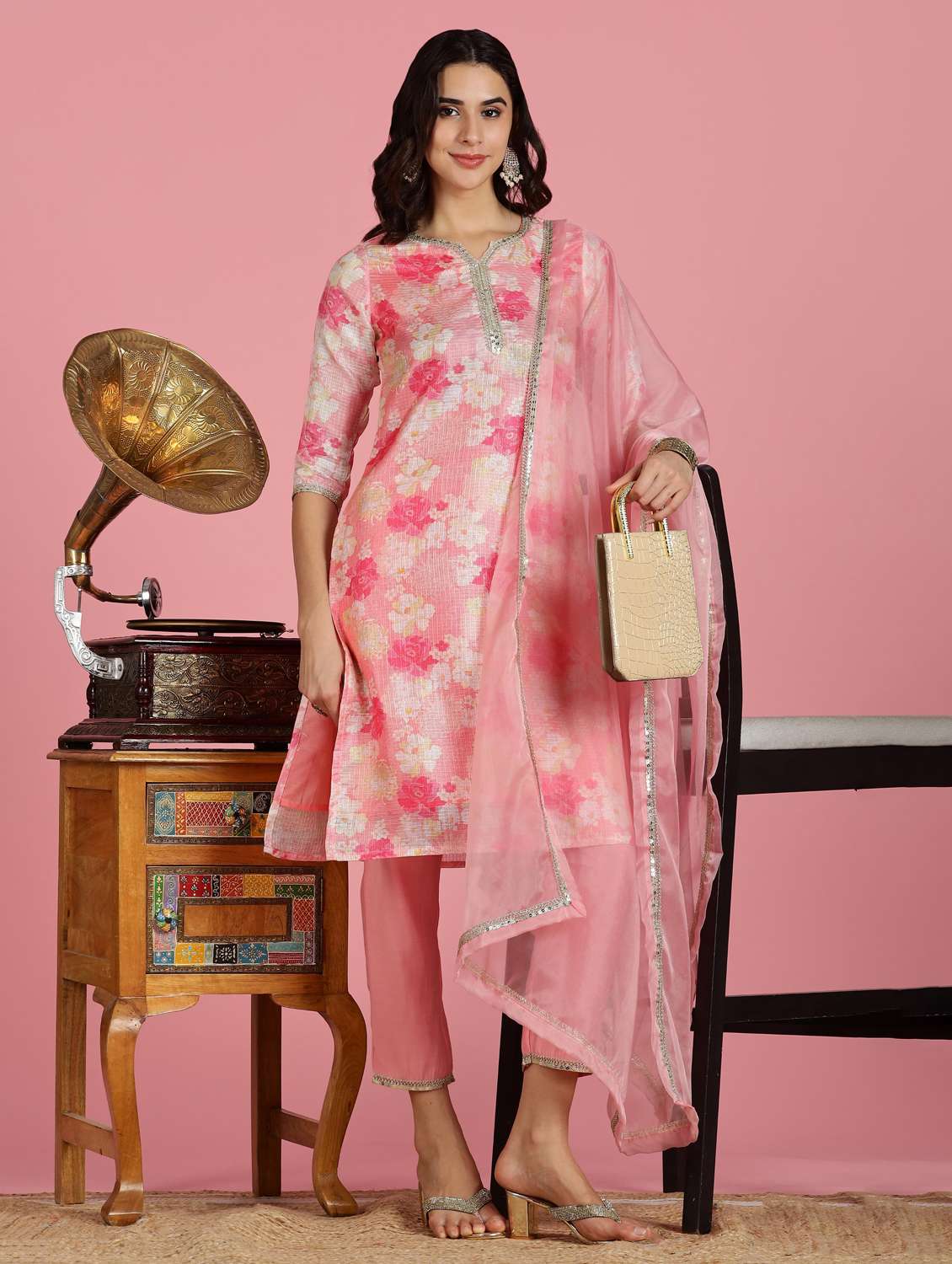 women three quarter sleeve kurta pant with dupatta set - 22083655 -  Standard Image - 3