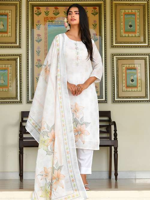 women floral three quarter sleeve kurta pant with dupatta set - 22083995 - Standard Image - 0
