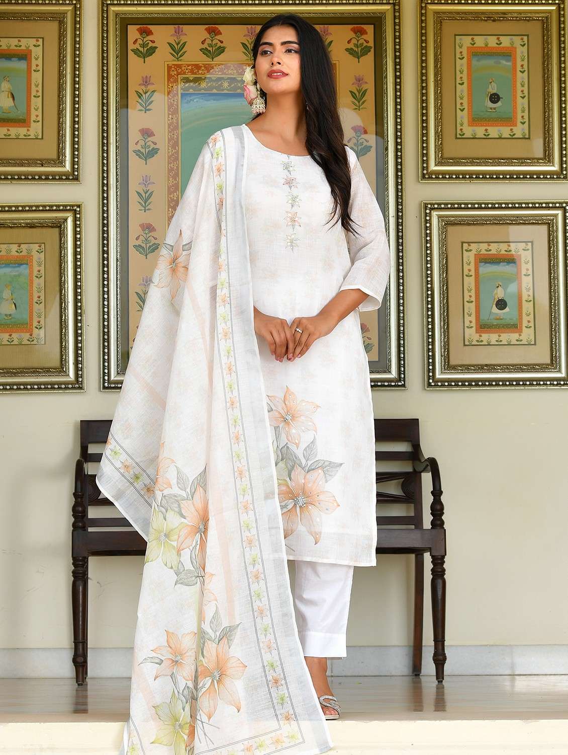 women floral three quarter sleeve kurta pant with dupatta set - 22083995 - Zoom Image - 0
