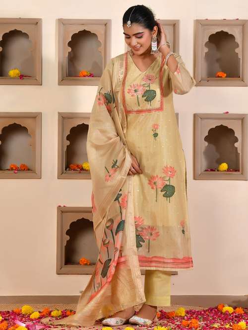 women floral three quarter sleeve kurta pant with dupatta set - 22084000 - Standard Image - 0