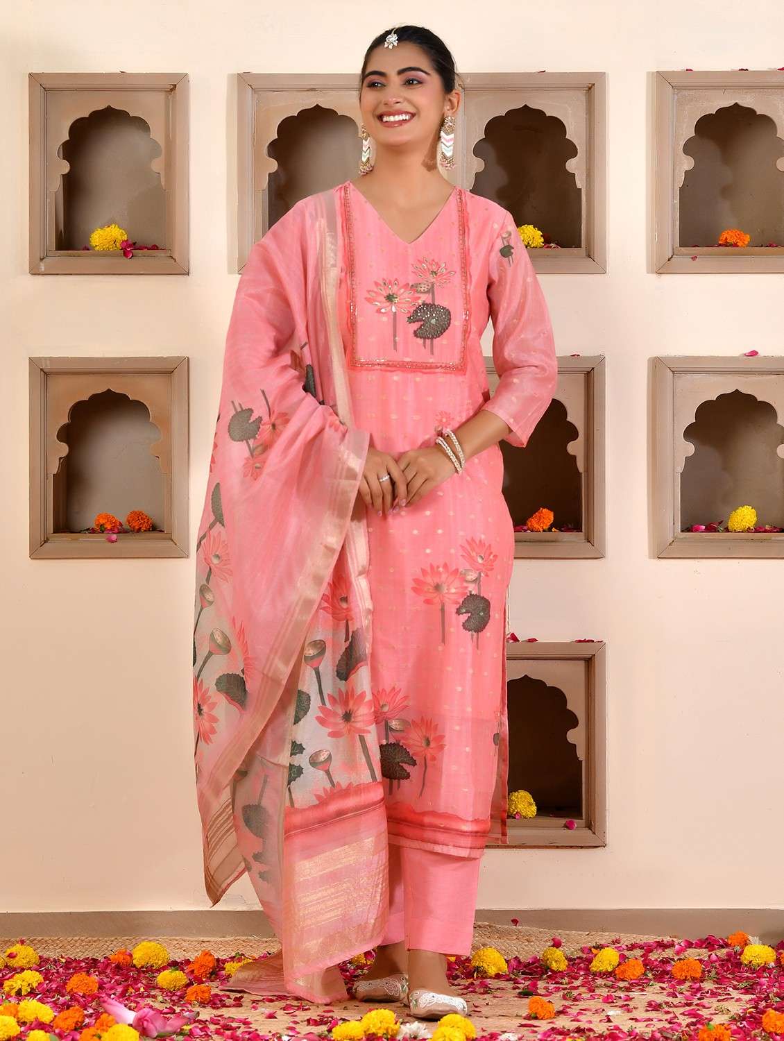 women floral three quarter sleeve kurta pant with dupatta set
