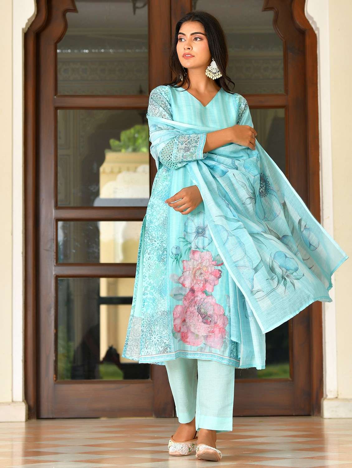 women floral three quarter sleeve kurta pant with dupatta set