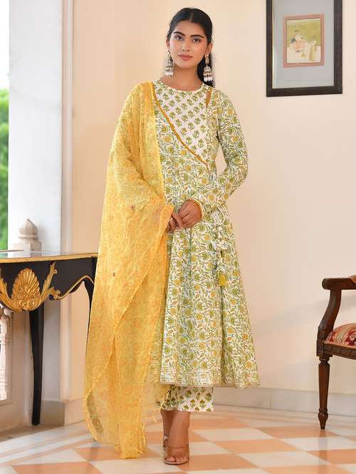 women floral printed long sleeve kurta pant with dupatta set - 22084016 -  Standard Image - 0