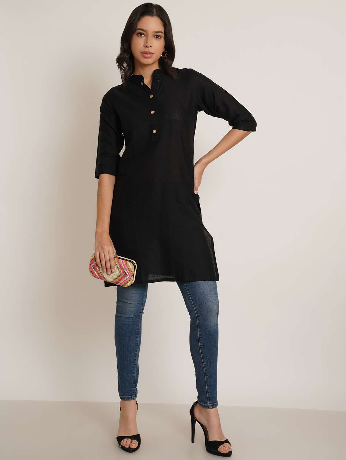 women solid three quarter sleeve straight kurti - 22084063 - Standard Image - 3