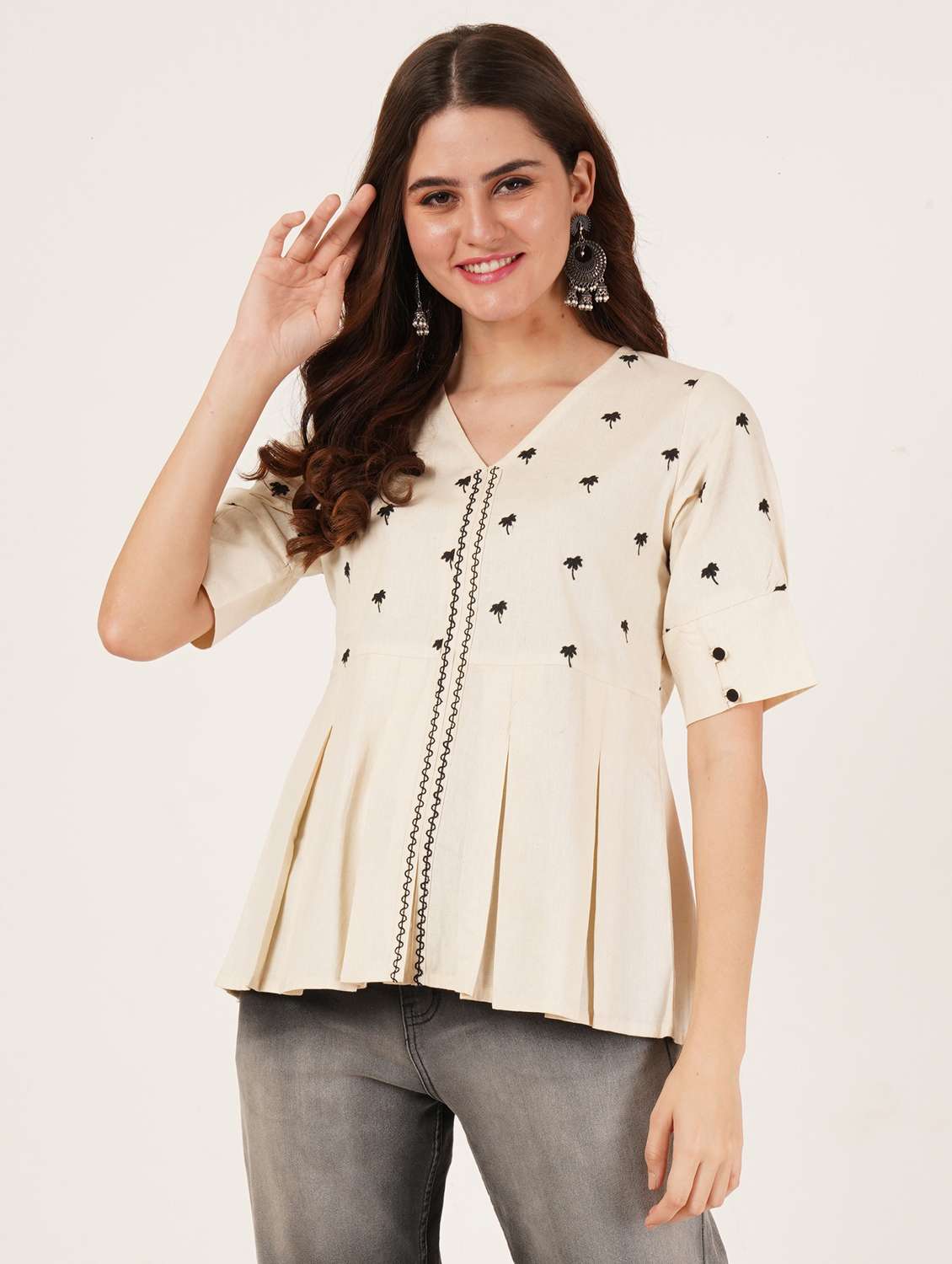 women embroidered short sleeve a-line top