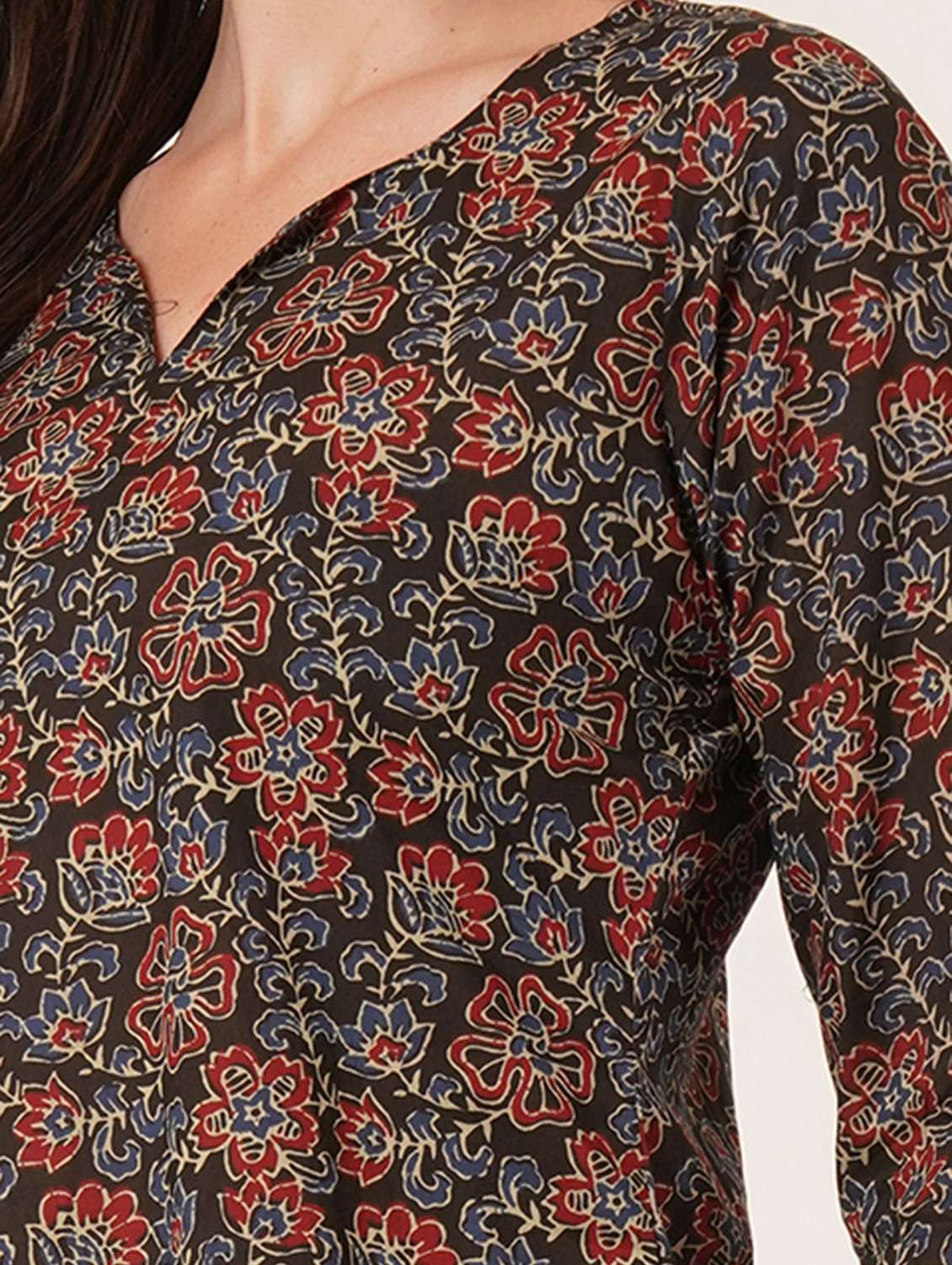 women printed three quarter sleeve straight kurti - 22084073 -  Standard Image - 3