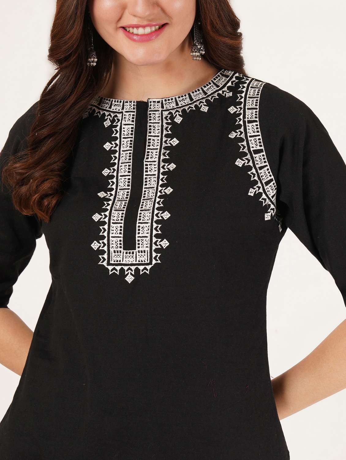 women embroidered three quarter sleeve straight kurti - 22084137 - Standard Image - 3