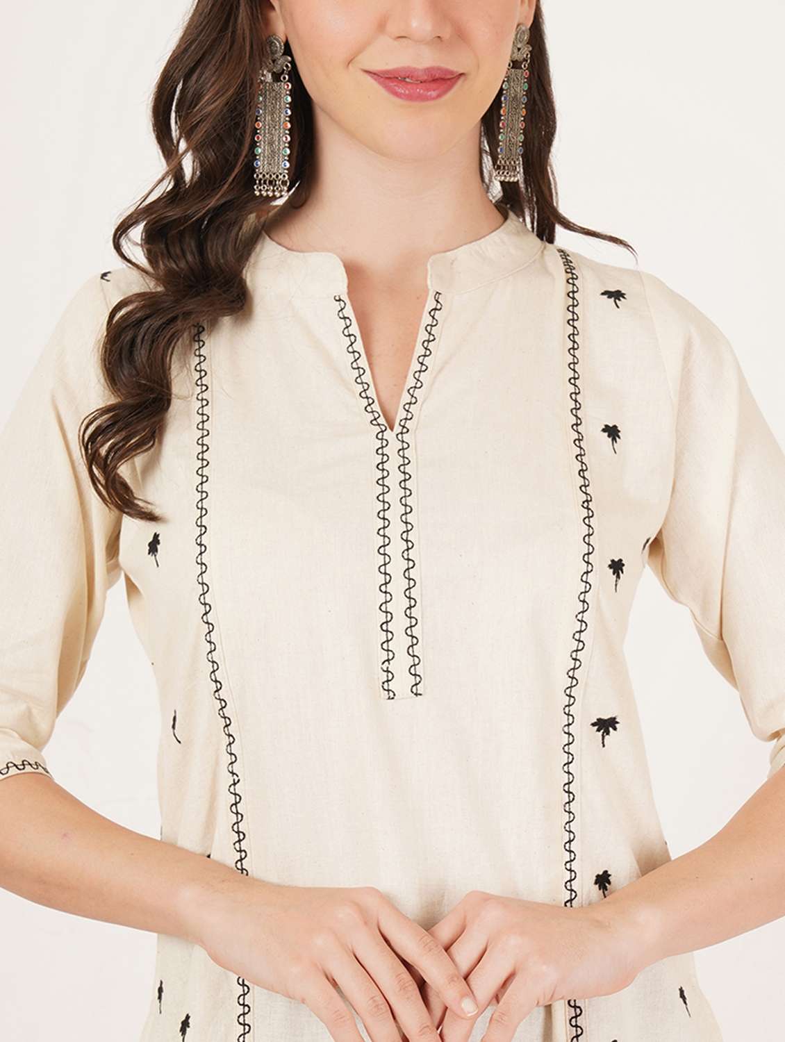 women embroidered three quarter sleeve straight kurti - 22084149 -  Standard Image - 3