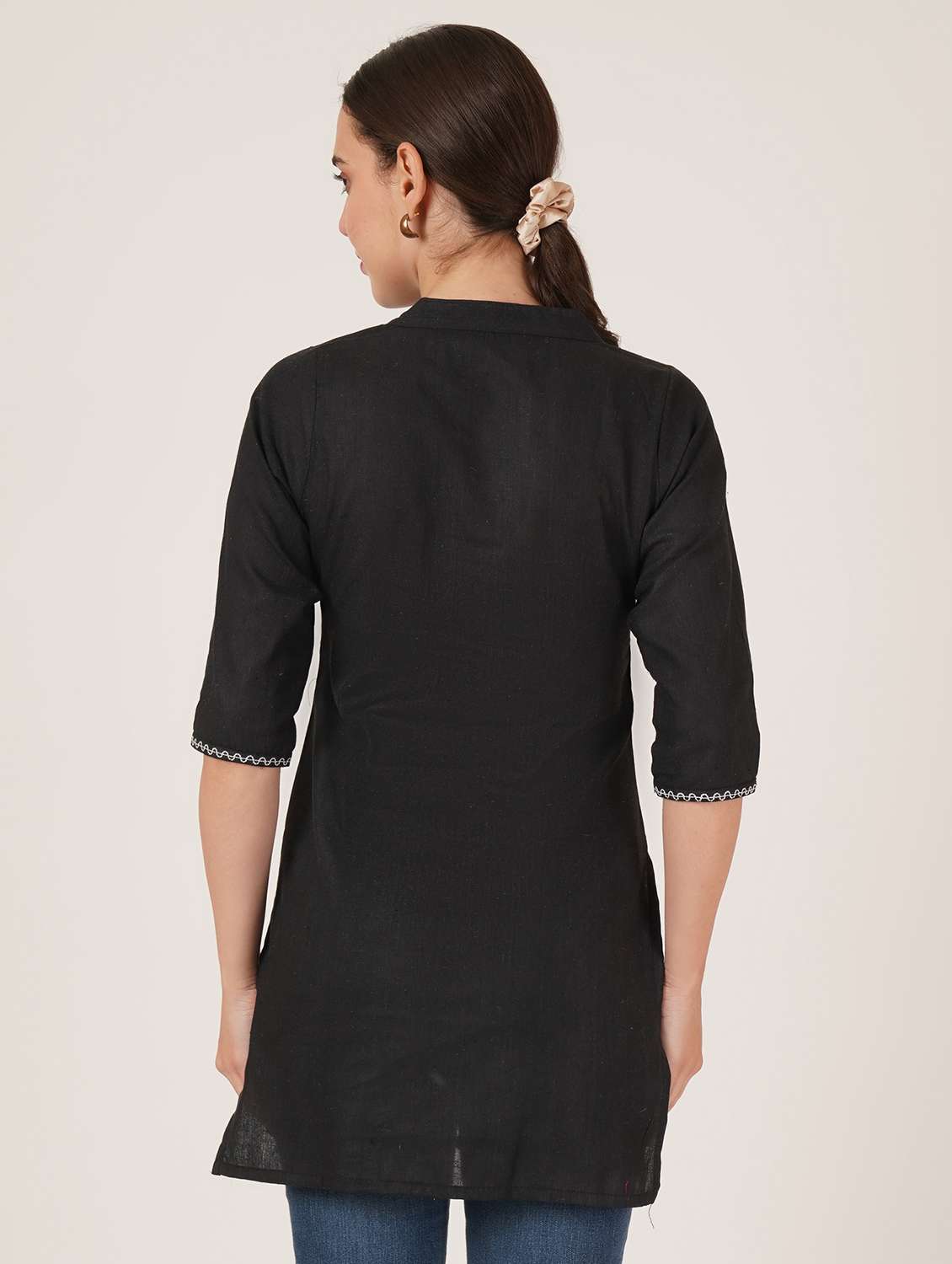 women embroidered three quarter sleeve straight kurti - 22084154 -  Standard Image - 3