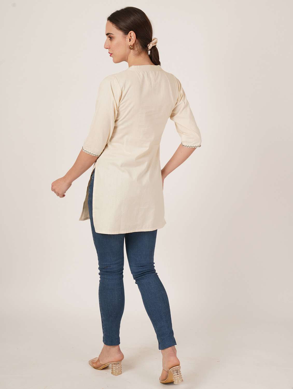 women embroidered three quarter sleeve straight kurti - 22084156 -  Standard Image - 3