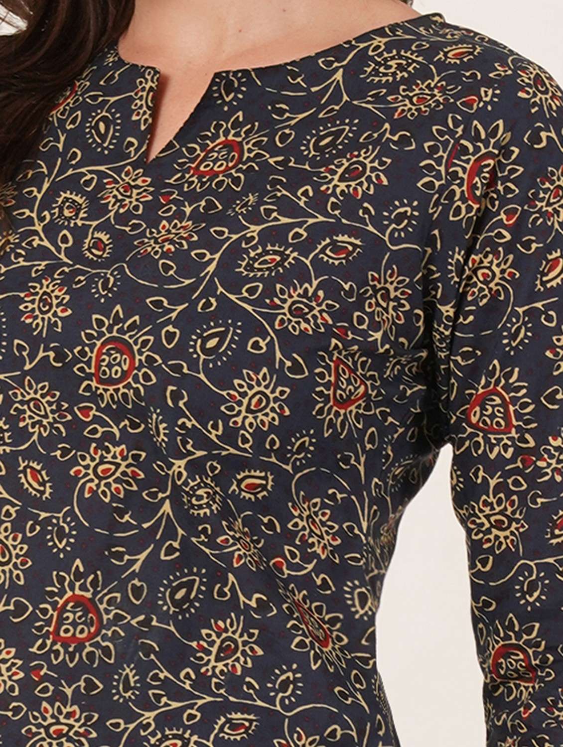 women printed three quarter sleeve straight kurti - 22084169 -  Standard Image - 3
