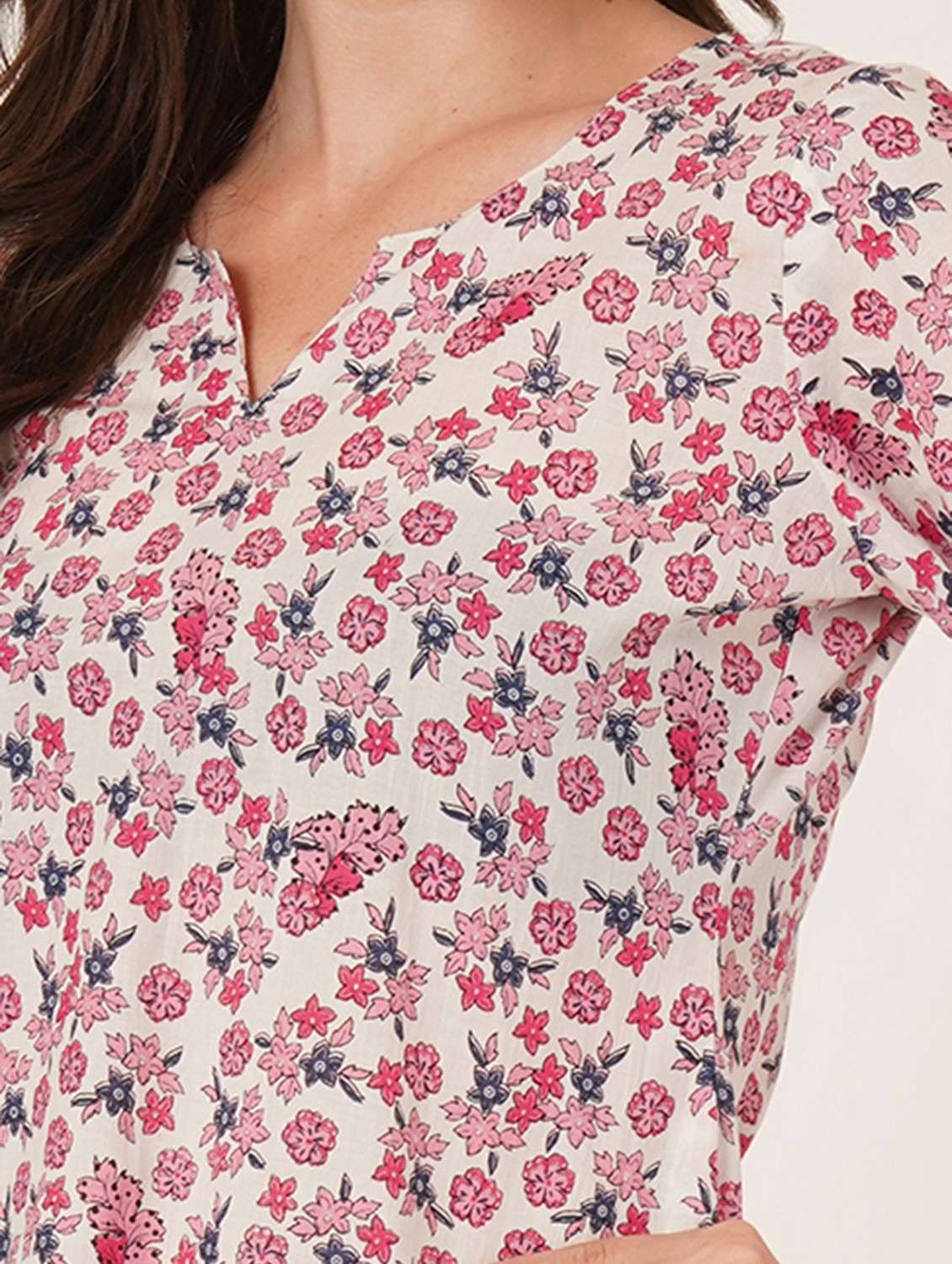 women printed three quarter sleeve straight kurti - 22084174 -  Standard Image - 3