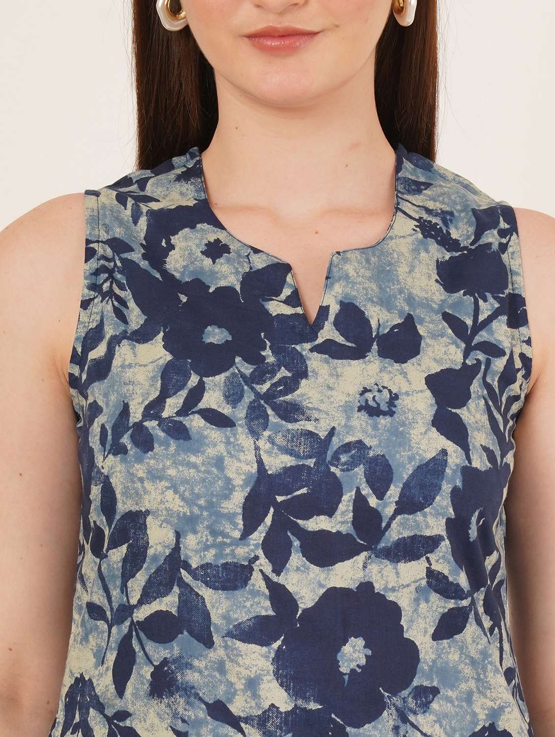 women floral printed sleeveless straight kurti - 22084185 -  Standard Image - 5