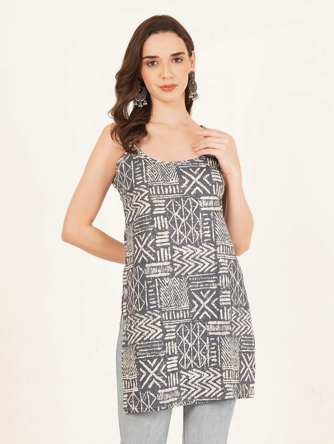 women printed sleeveless straight kurti - 22084208 - Zoom Image - 0