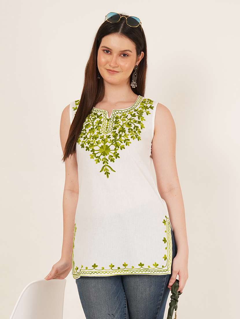 women embroidered sleeveless straight kurti
