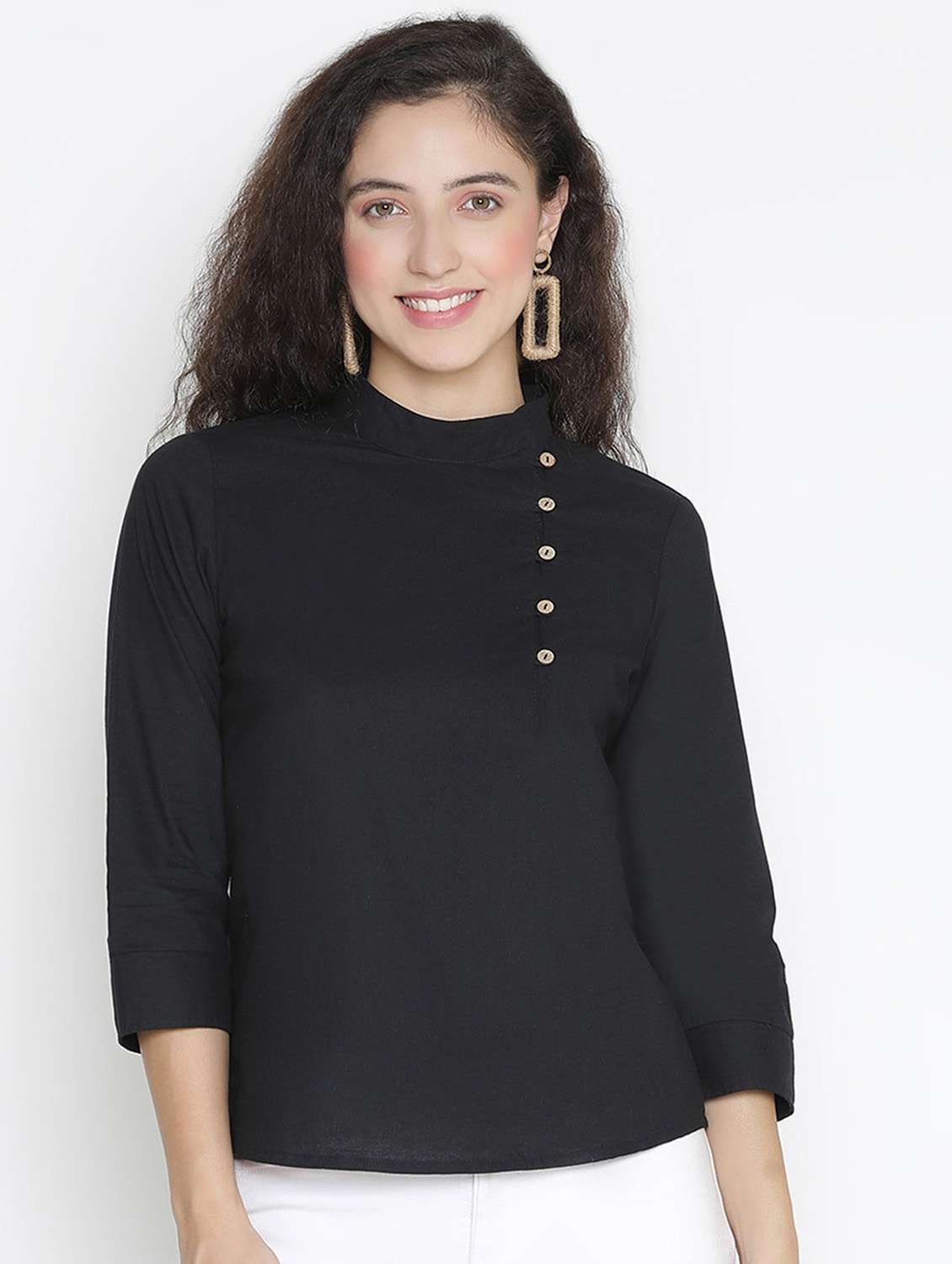 women solid three quarter sleeve staright kurti