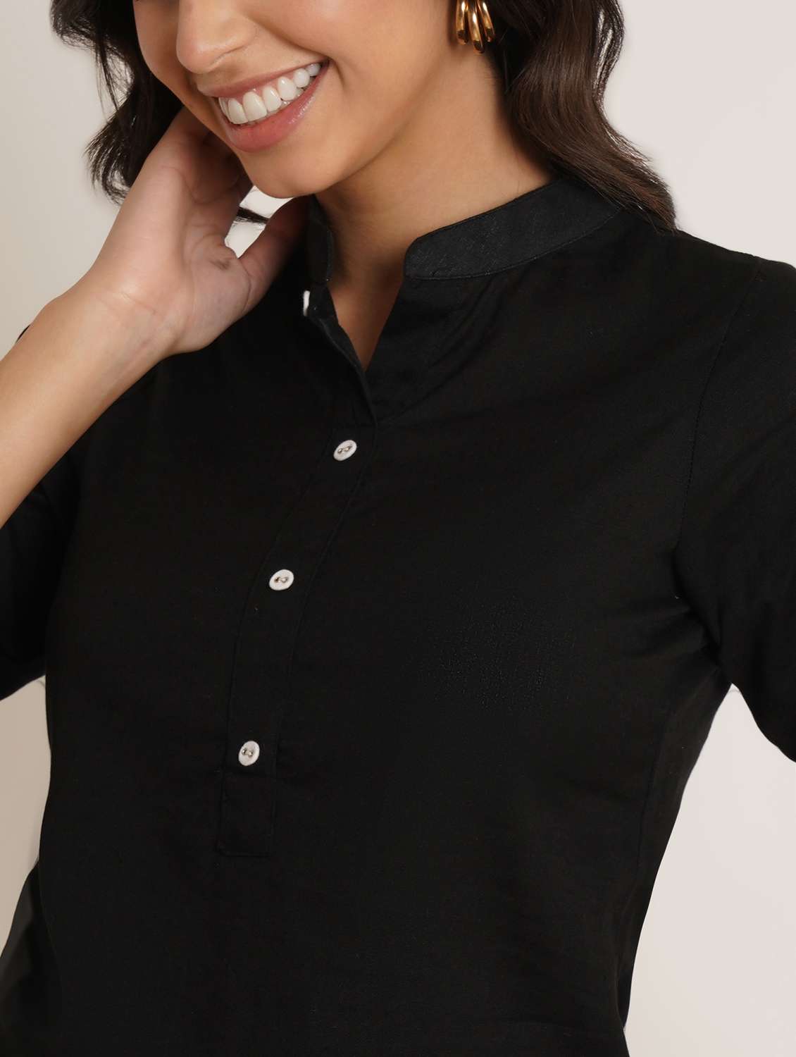 women solid three quarter sleeve staright kurti - 22084222 - Standard Image - 3